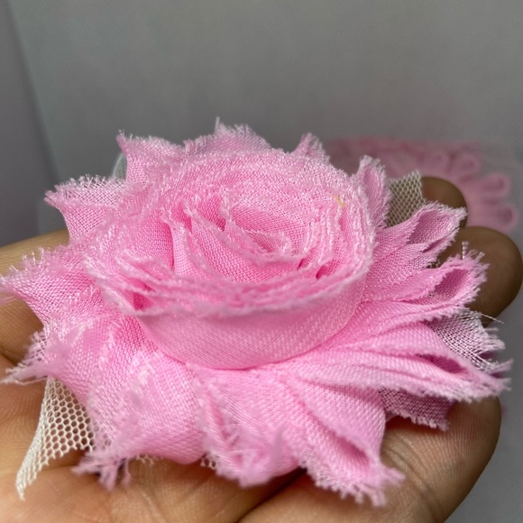 Lot of 27 Pink shabby flowers NEW headbands DIY - Picture 4 of 4